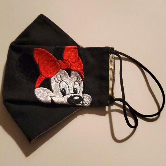 Minnie Mouse Face Mask - Picture 1 of 2